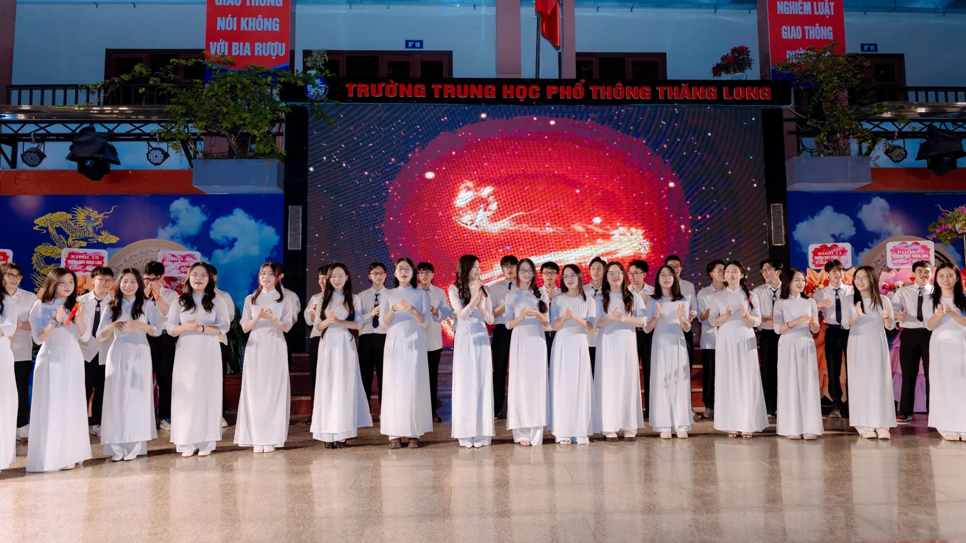 Nhấn vào ảnh để phóng to 4 3